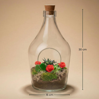 Romantisch open terrarium met hartplant en vetplanten