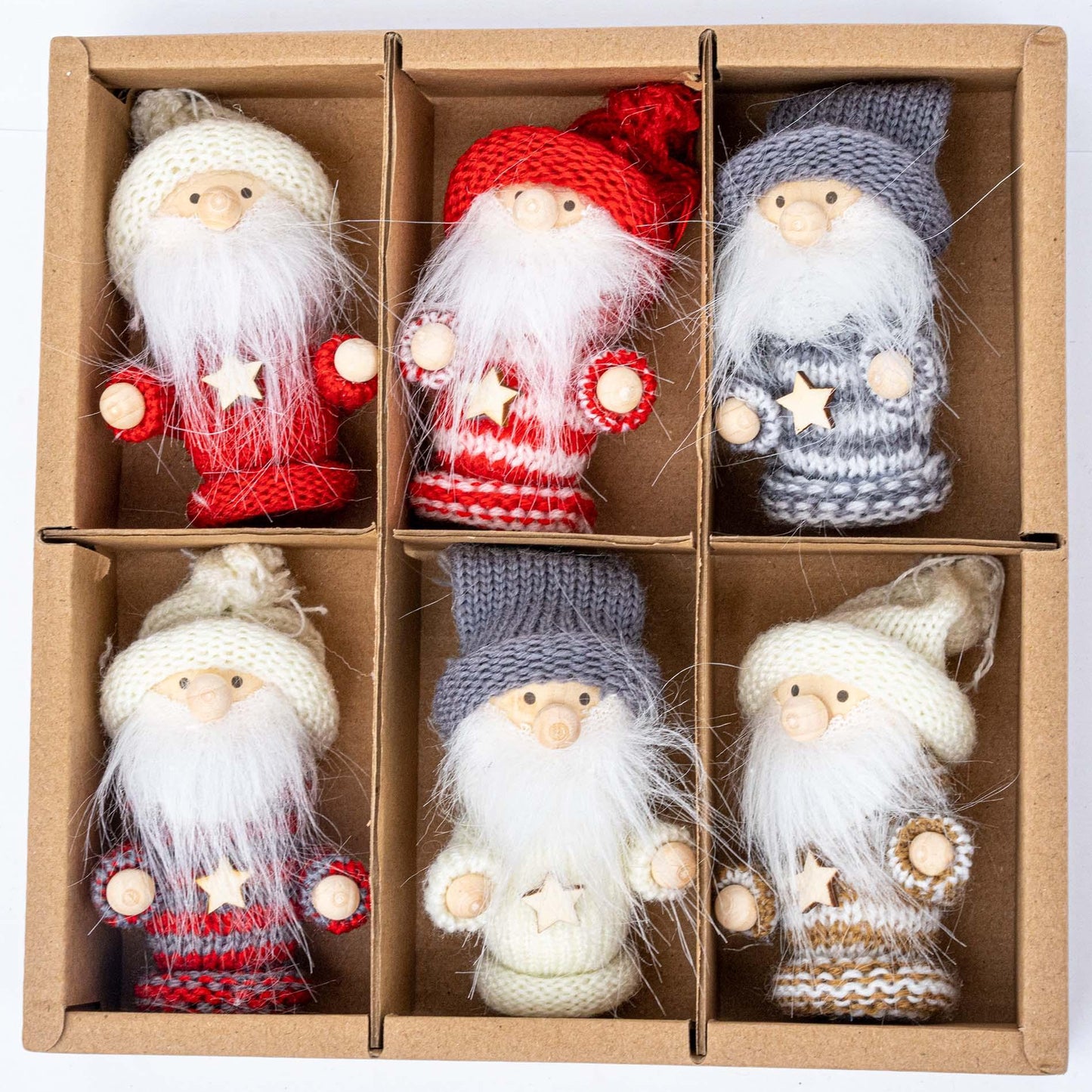 Zes mini-kerstgnomes met sterrentruien voor winterdecoratie