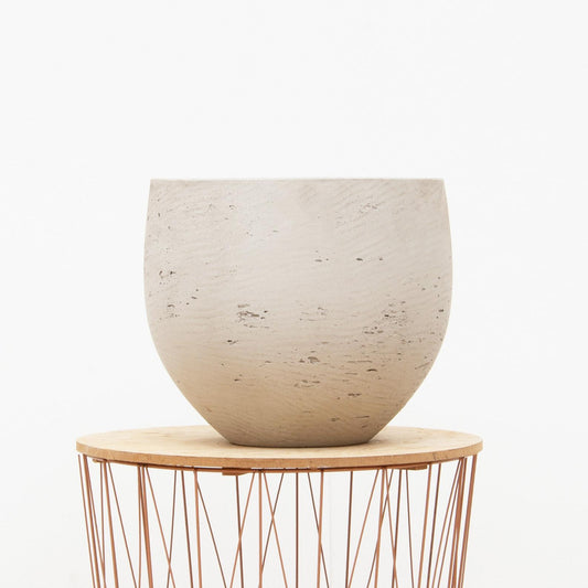 Pot Jumbo Orb Beige Washed, diameter 53 cm, hoogte 45 cm, luxe plantenpot voor binnen en buiten"