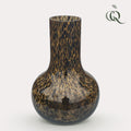 Glazen vaas met cheetah print als stijlvolle interieur eyecatcher